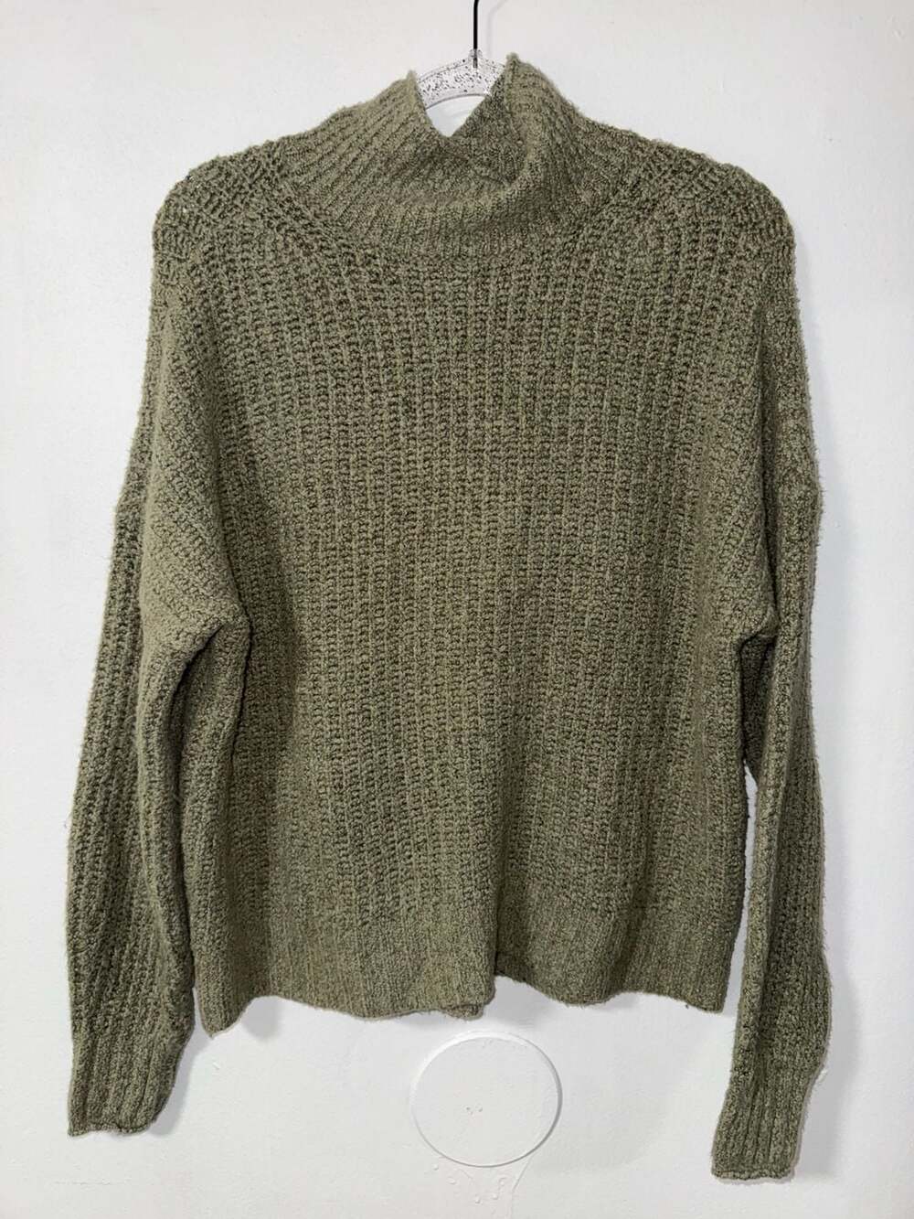 American Eagle Olive Green Textured Knit Turtleneck Sweater Size S